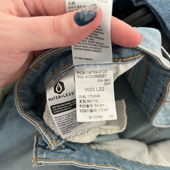 Levi's Women’s 725 Light Blue High Rise Bootcut Jeans - Picture 5 of 5